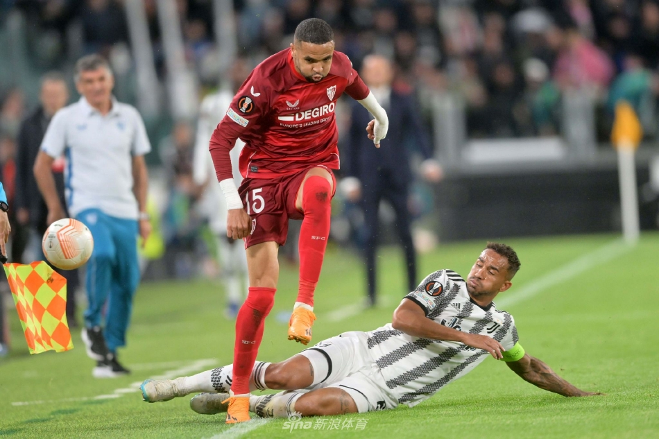 熊猫体育官网-尤文图斯迎欧联关键赛，集结日主帅复盘，底气十足，球探报告显示潜力(拉齐奥主场11战平尤文图斯)