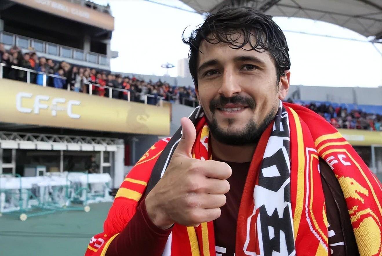 熊猫体育官网-法甲冲刺阶段走向成谜，皇家马德里外线爆发，压力陡增，高层口径保持一致(龙头战法16字精髓)